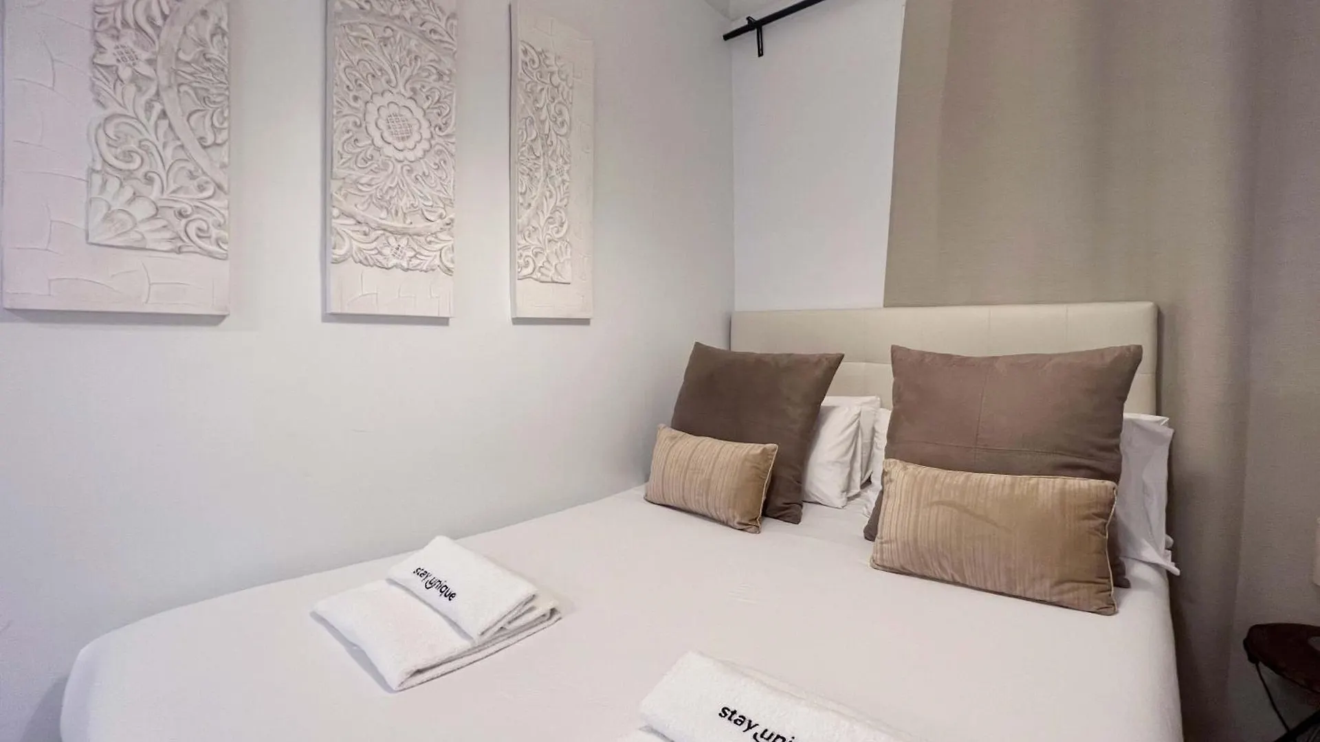 Stay U-Nique Apartments Roger Lluria II Barcelona