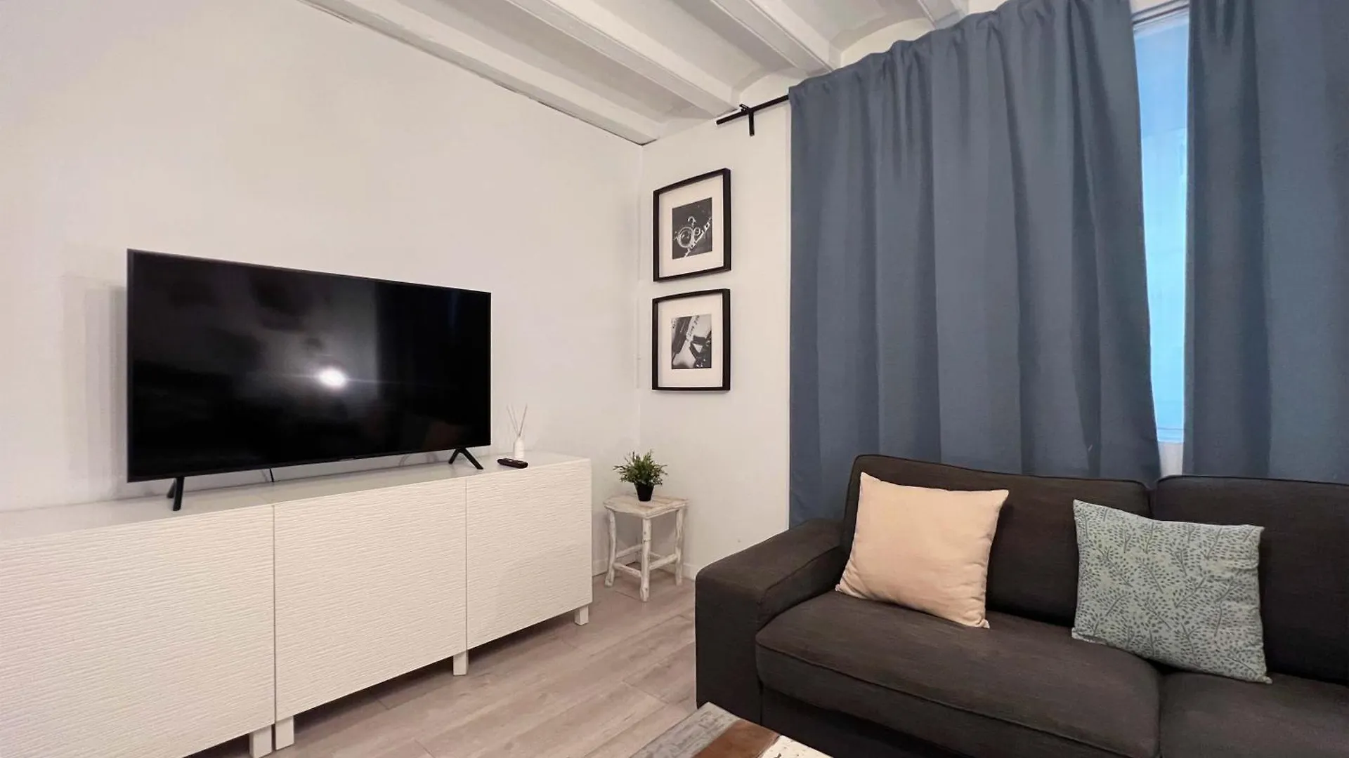 Stay U-Nique Apartments Roger Lluria II Barcelona 0*,  Spain