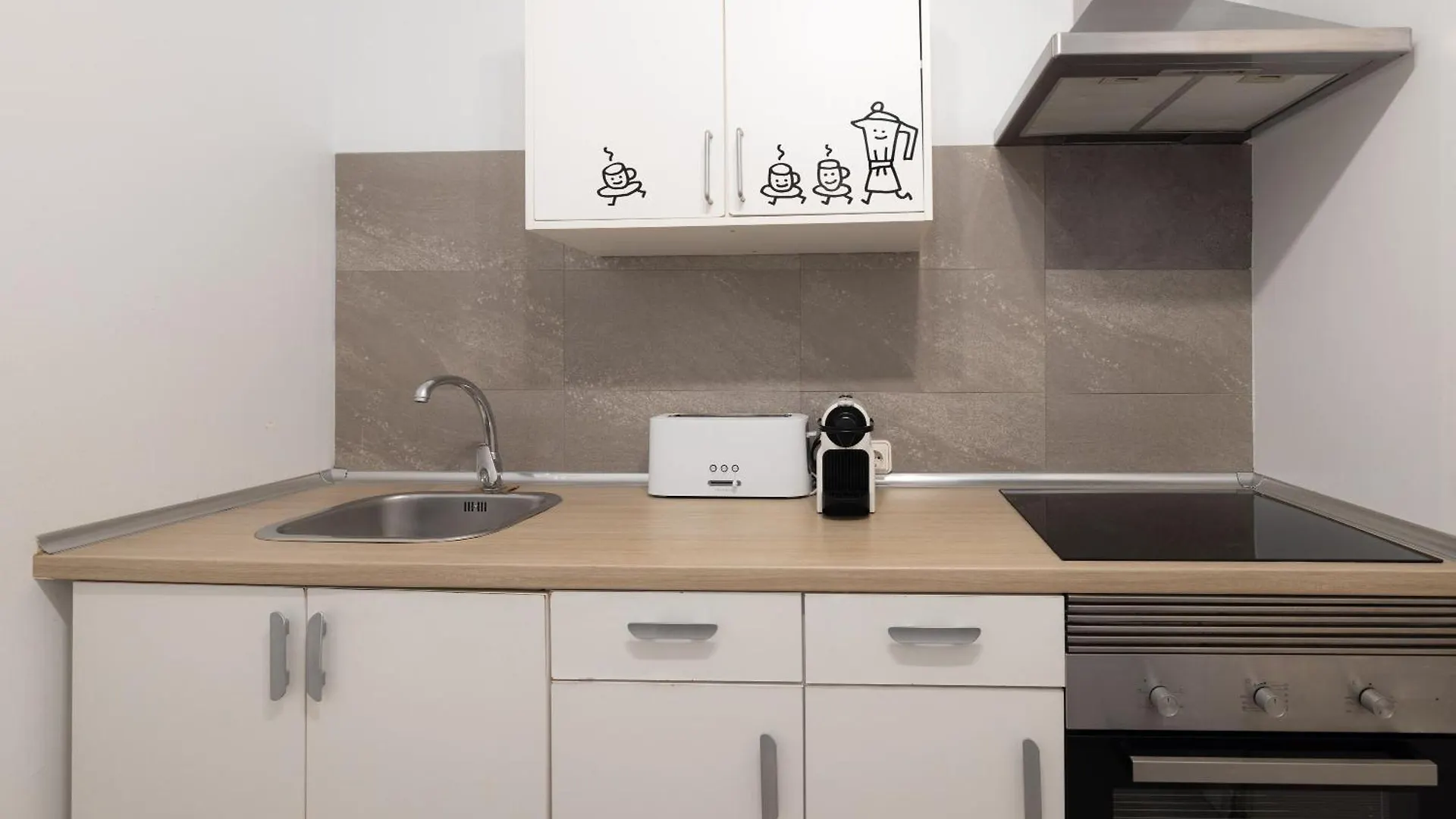 Stay U-Nique Apartments Roger Lluria II Барселона
